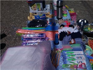出售12元店所有商品